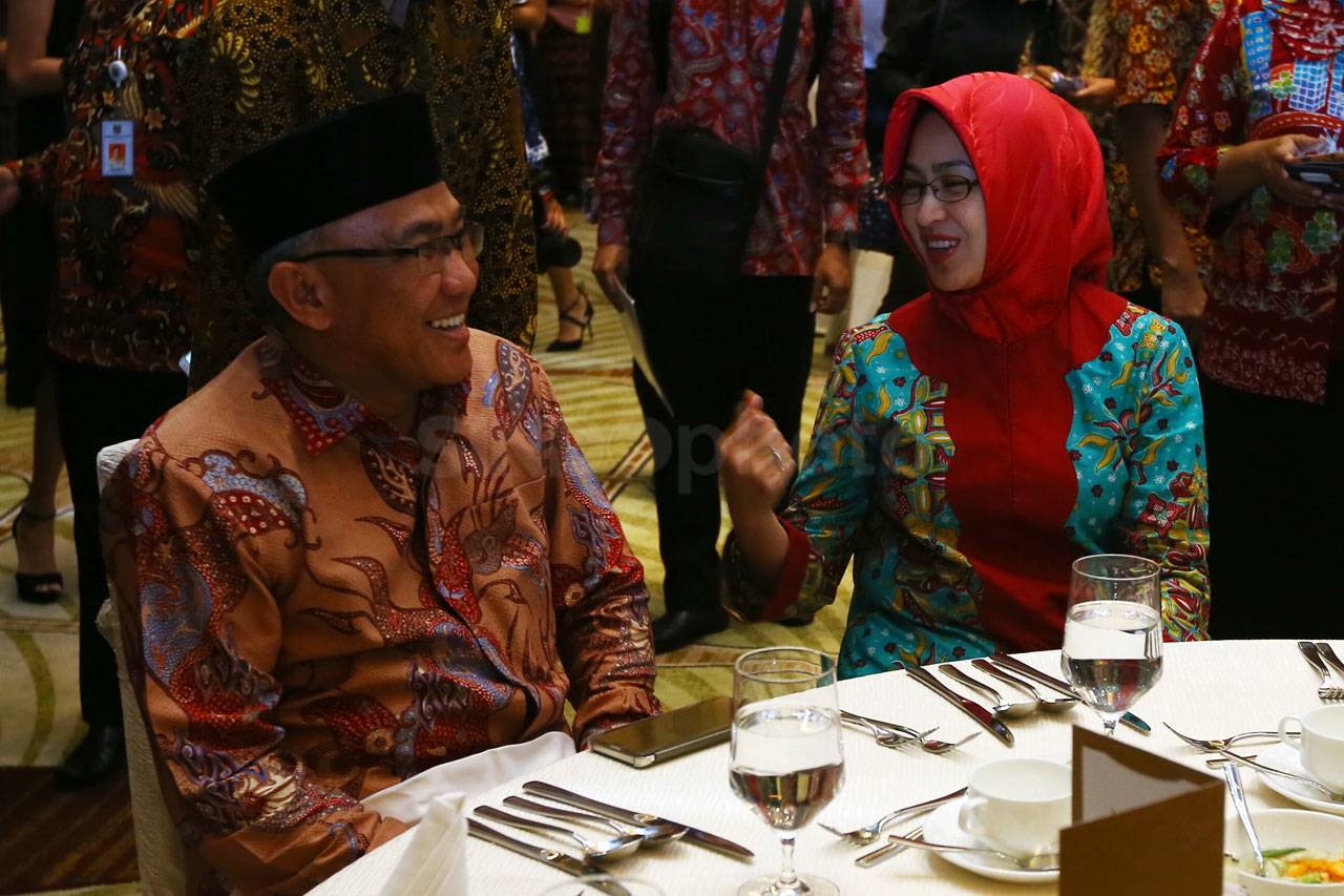 KORAN SINDO Beri Penghargaan...