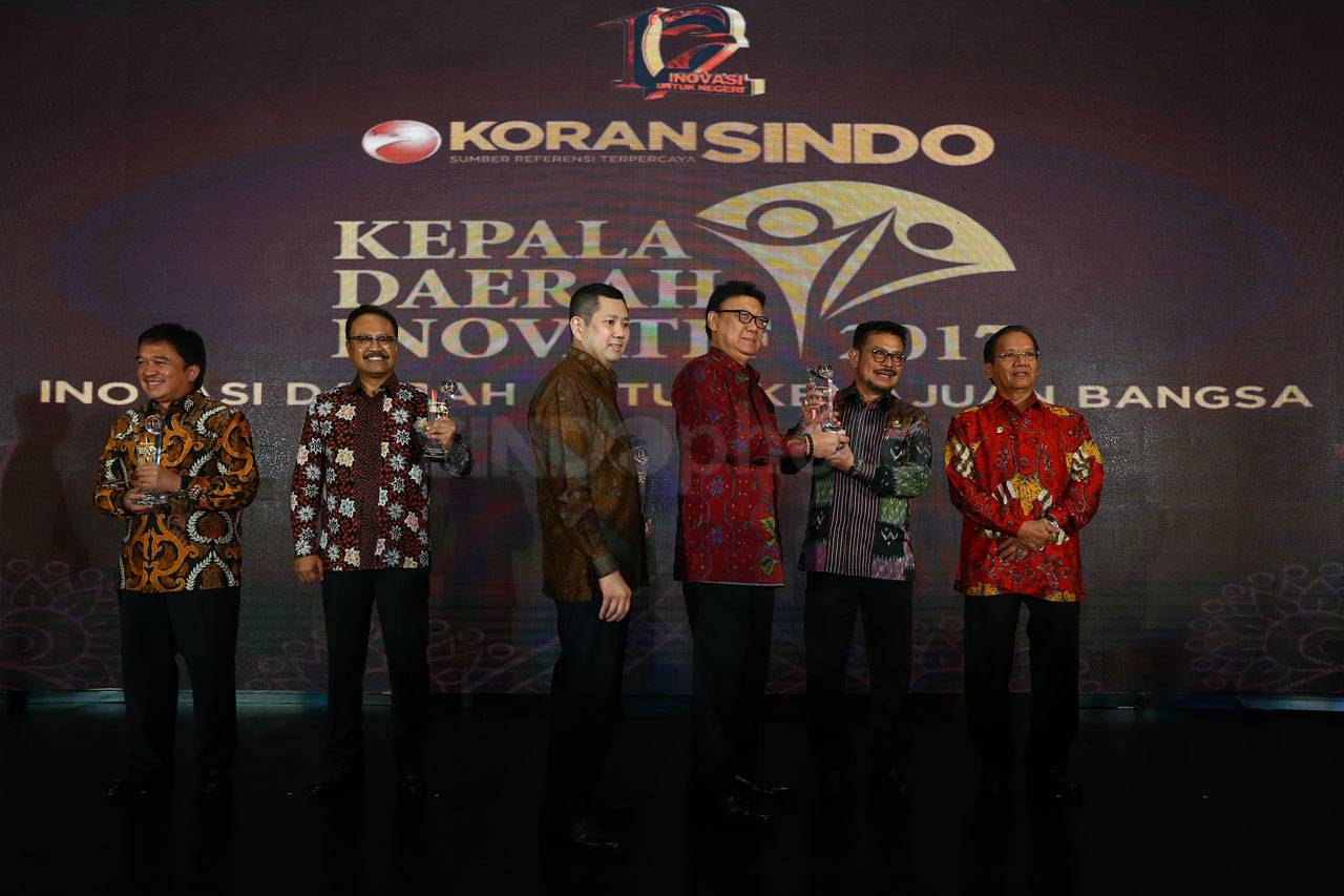 KORAN SINDO Beri Penghargaan...