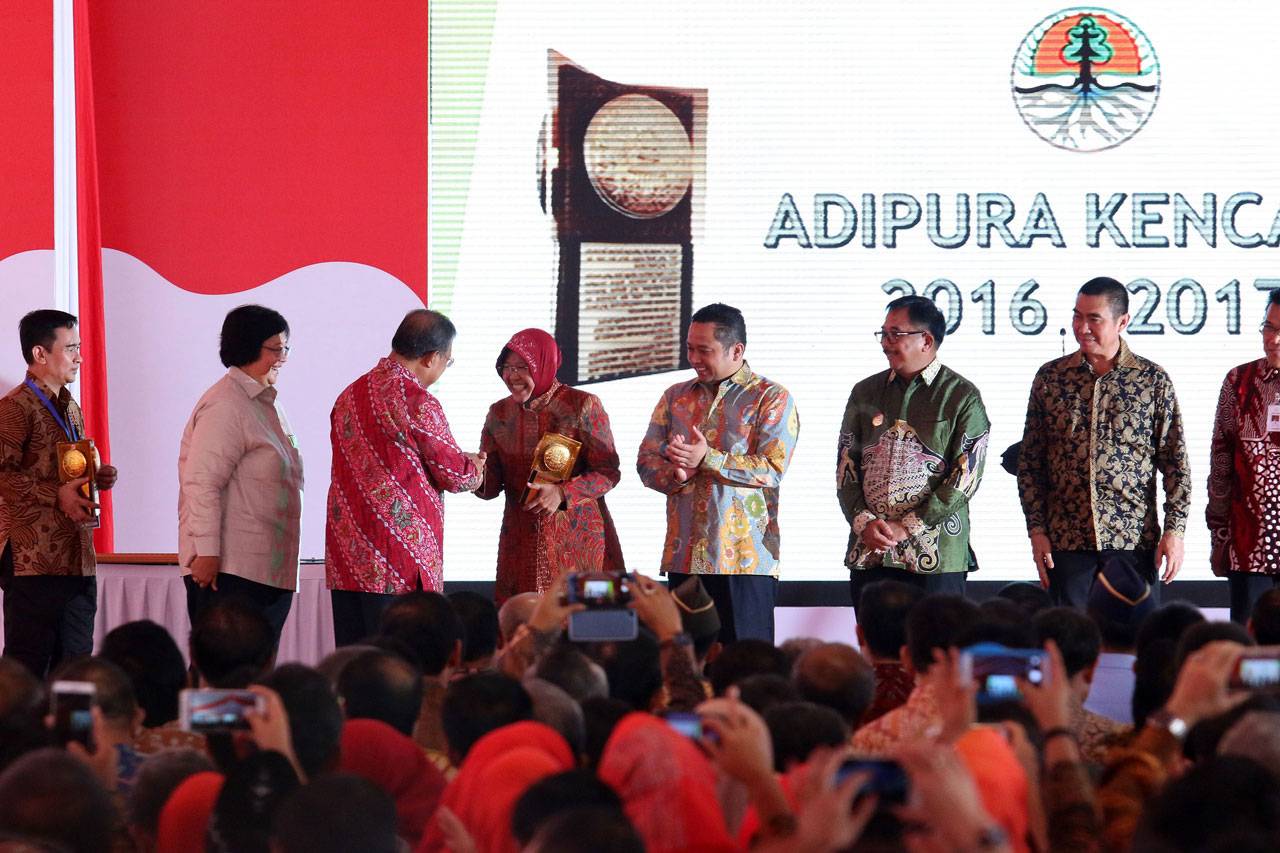 Presiden Jokowi Hadiri...