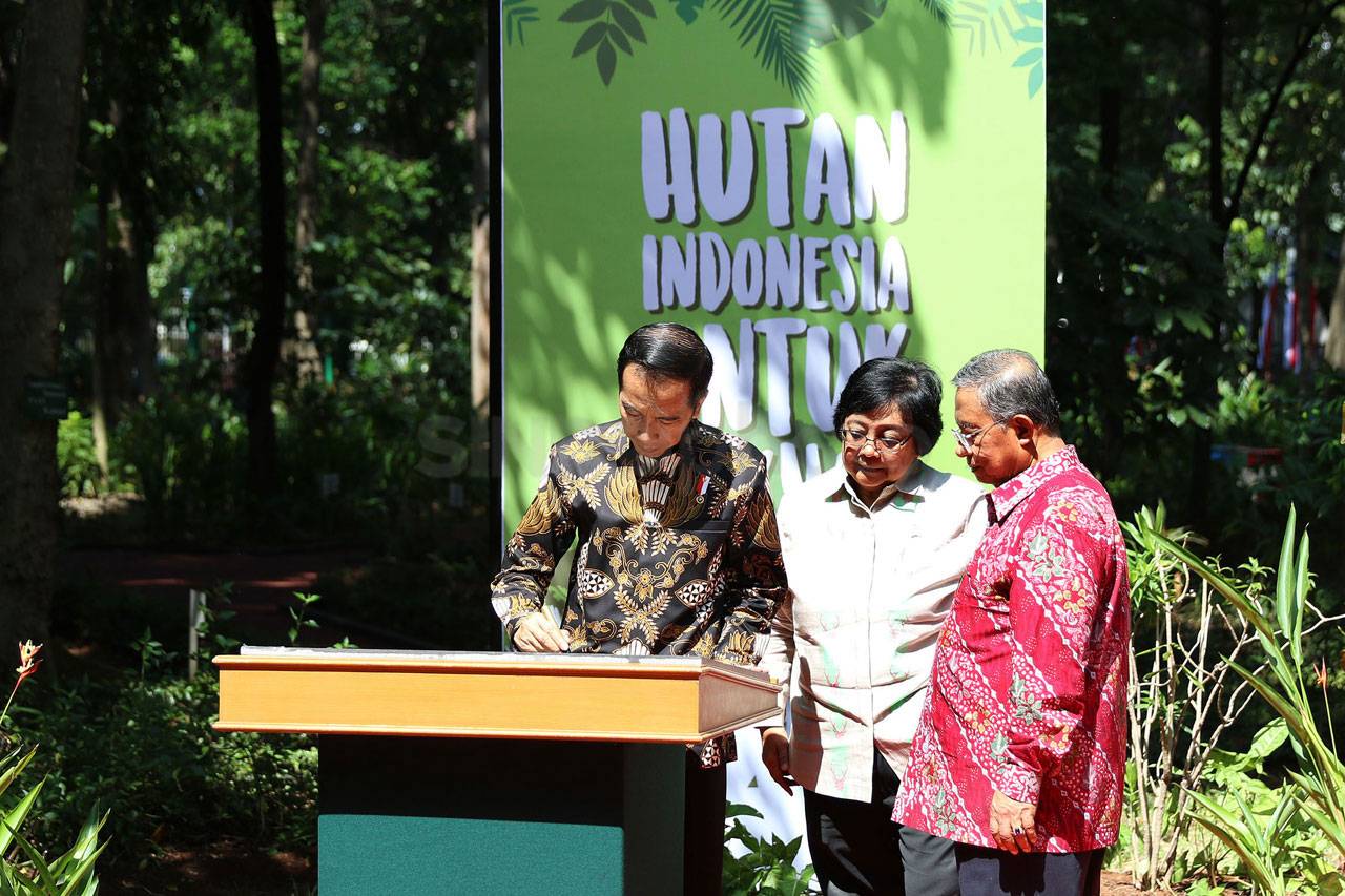 Presiden Jokowi Hadiri...