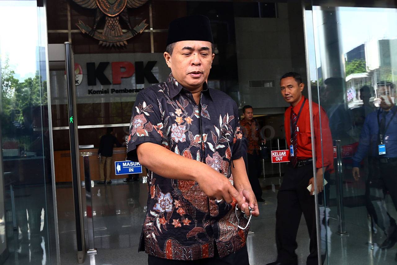 KPK Periksa Ade Komarudin...