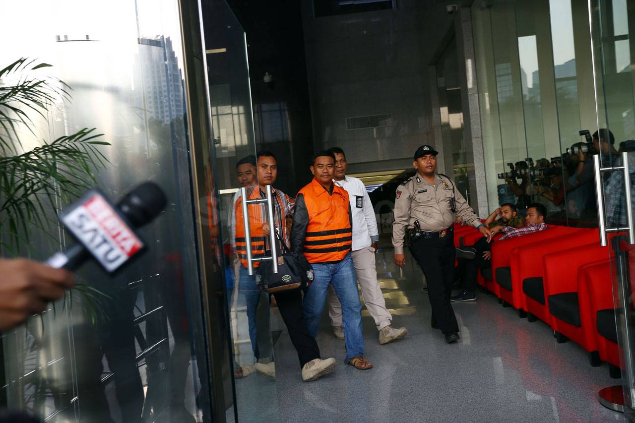 Ini Dia Kepala Desa...