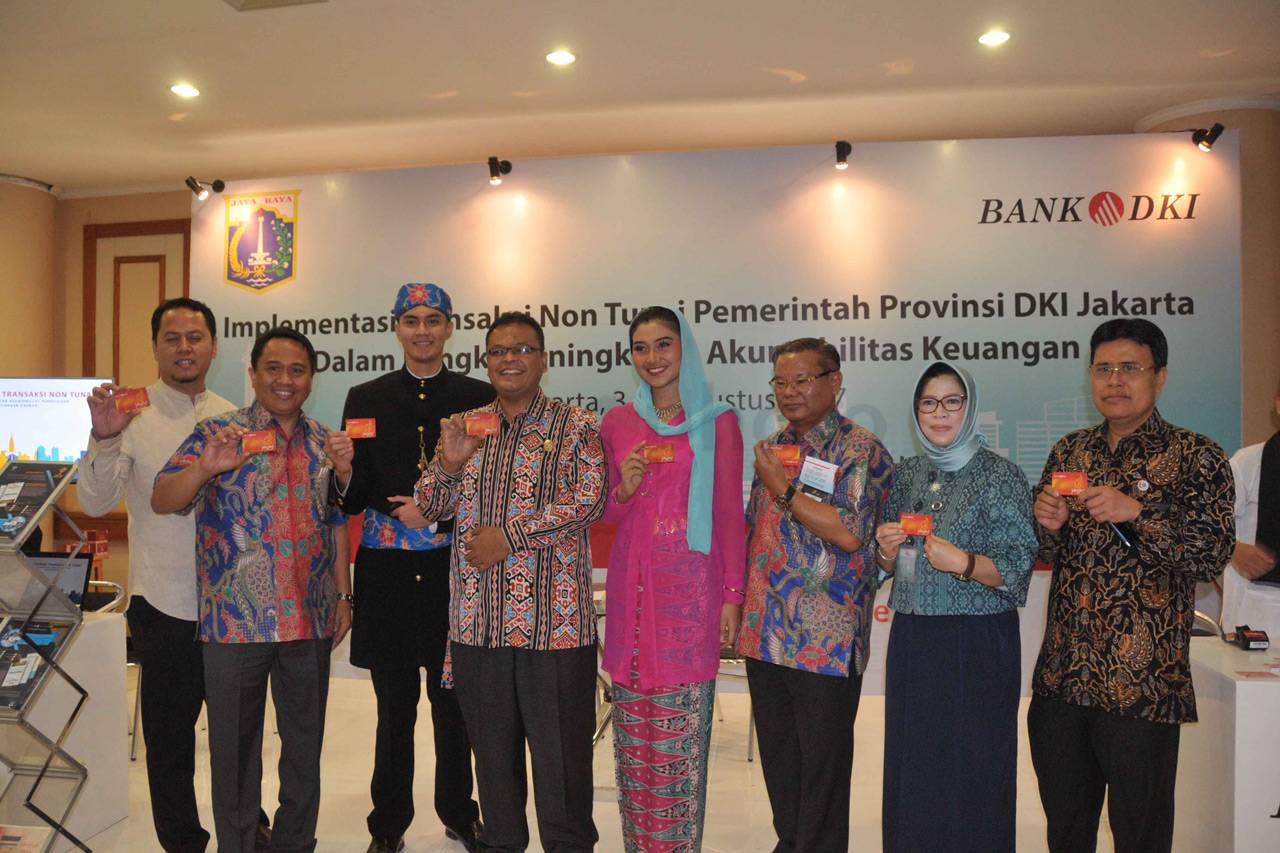 Transaksi Berbasis Aplikasi...