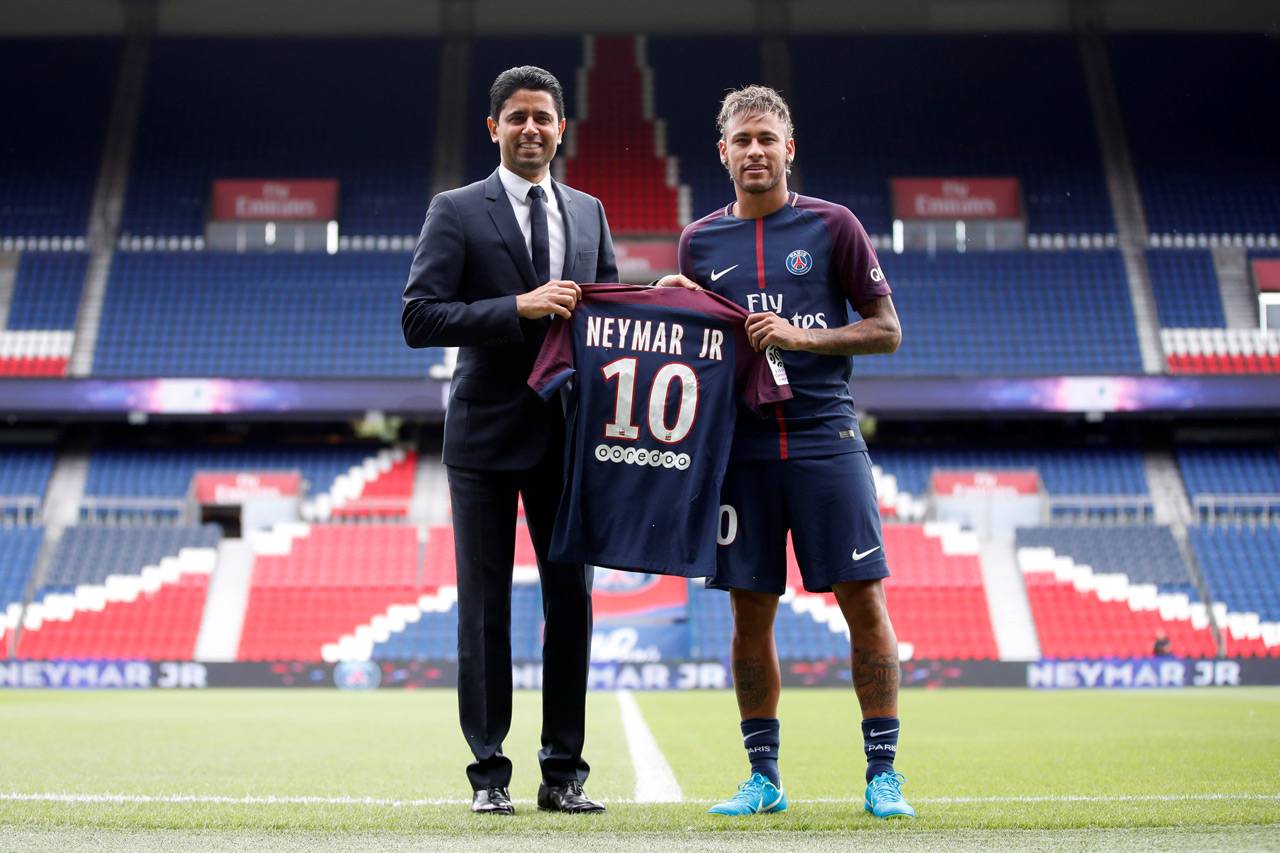 Neymar Resmi Gabung...