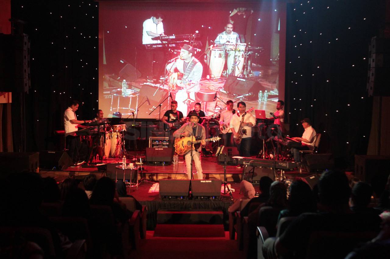 Konser Intimate Night...