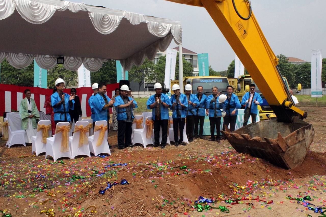 Groundbreaking Apartemen...