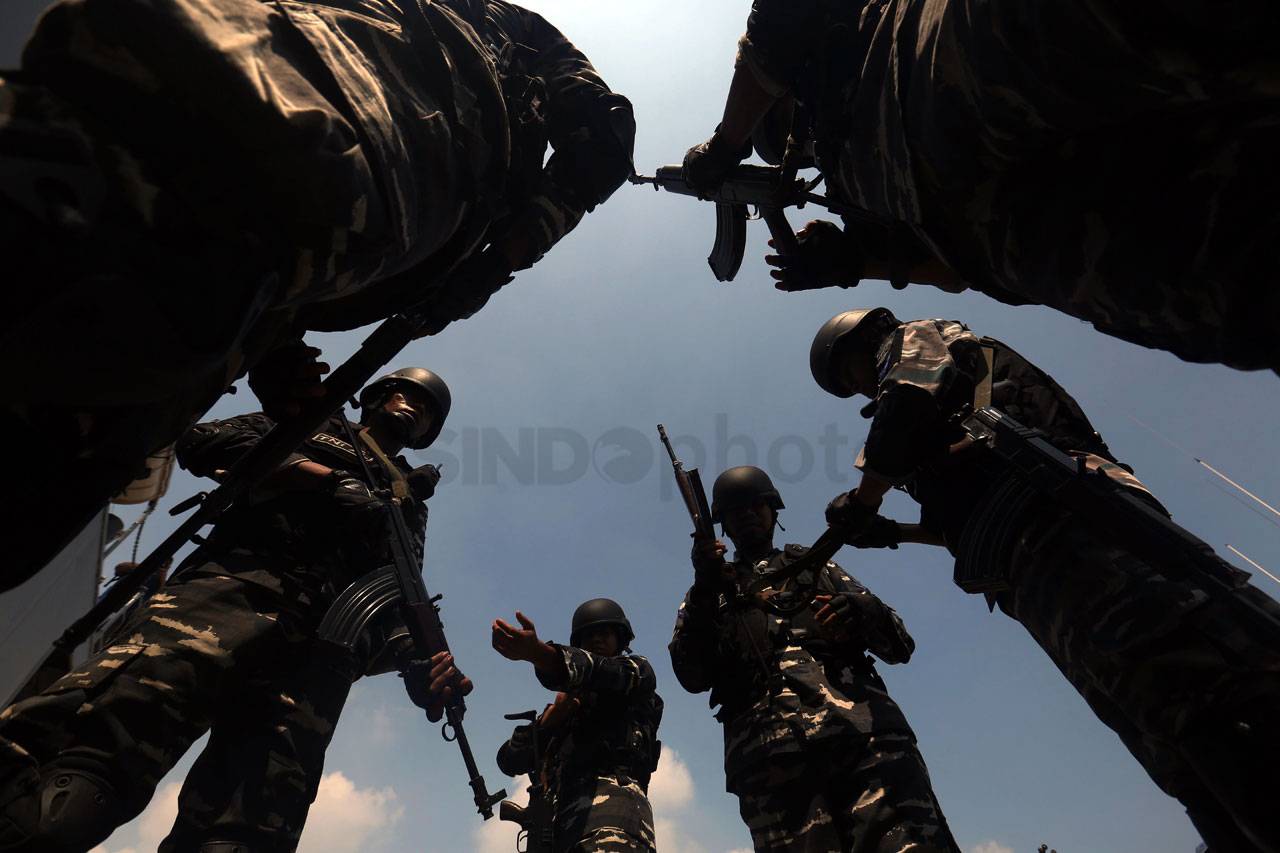 Tim VBSS KRI Tjiptadi...
