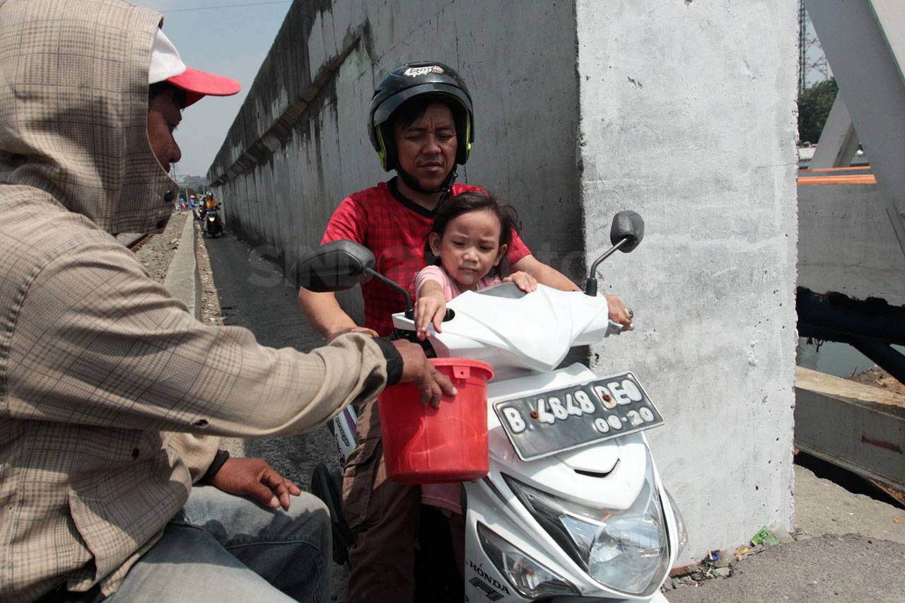 Menempuh Bahaya, Berkendara...