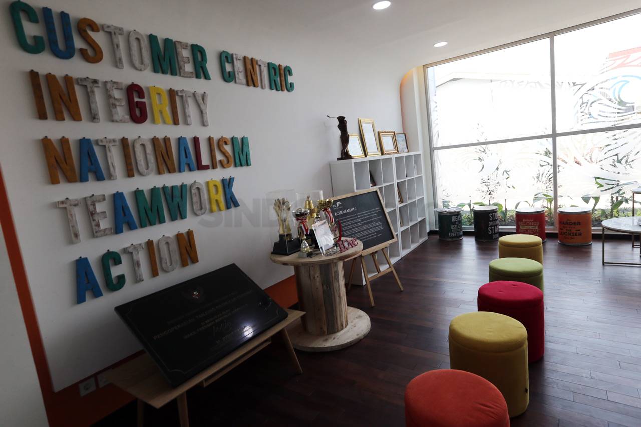 Melihat Kenyamanan Kantor...