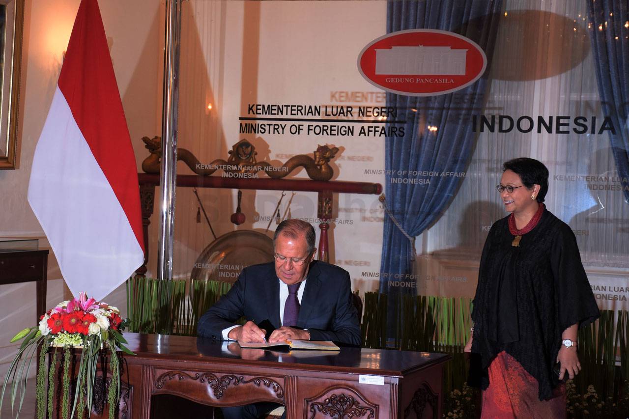 Menlu Retno Marsudi...