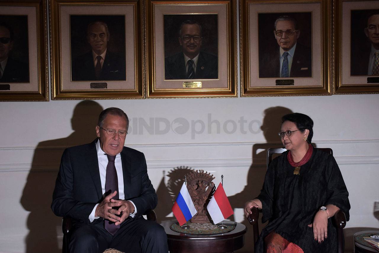 Menlu Retno Marsudi...