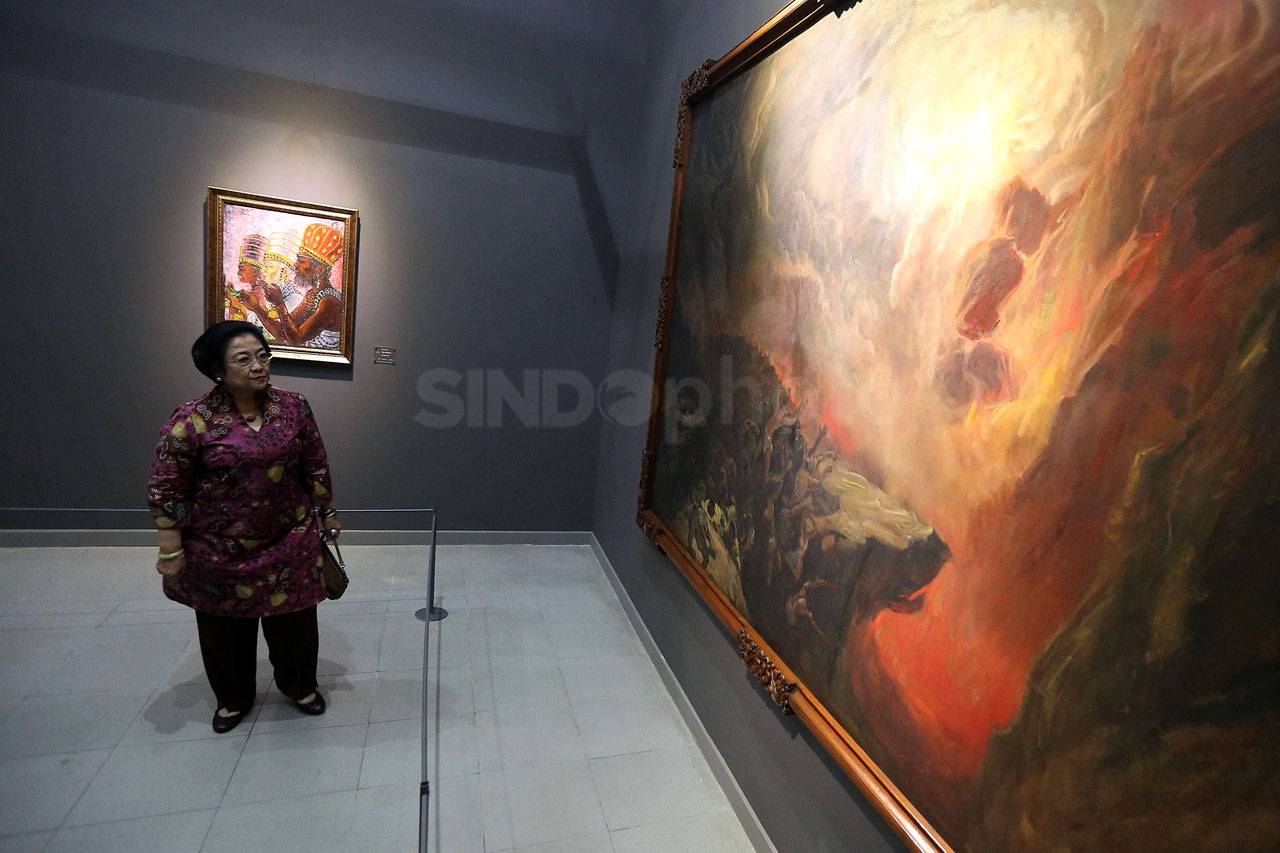 Megawati Kunjungi Pameran...