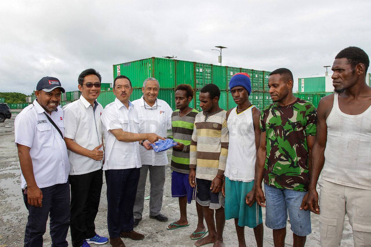 Semen Indonesia Tinjau...