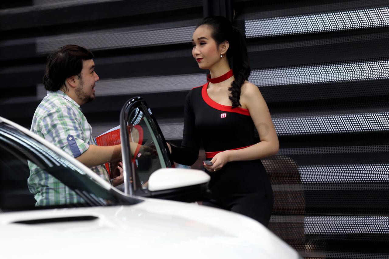 Civic Type R goda Pengunjung...