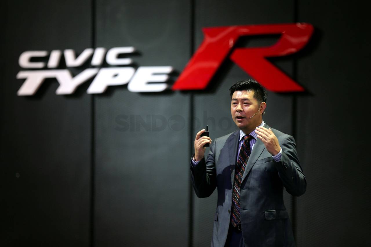 Civic Type R goda Pengunjung...