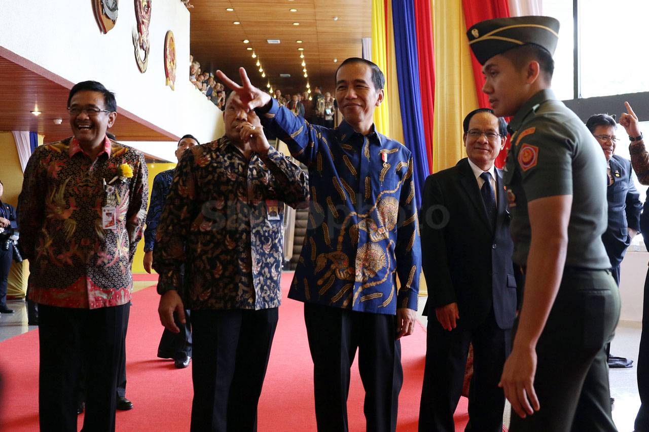 Presiden Jokowi Hadiri...