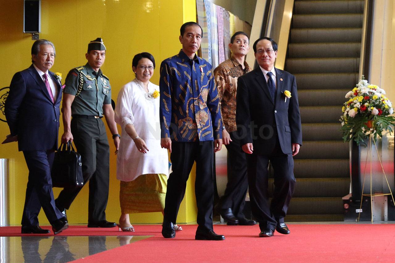 Presiden Jokowi Hadiri...