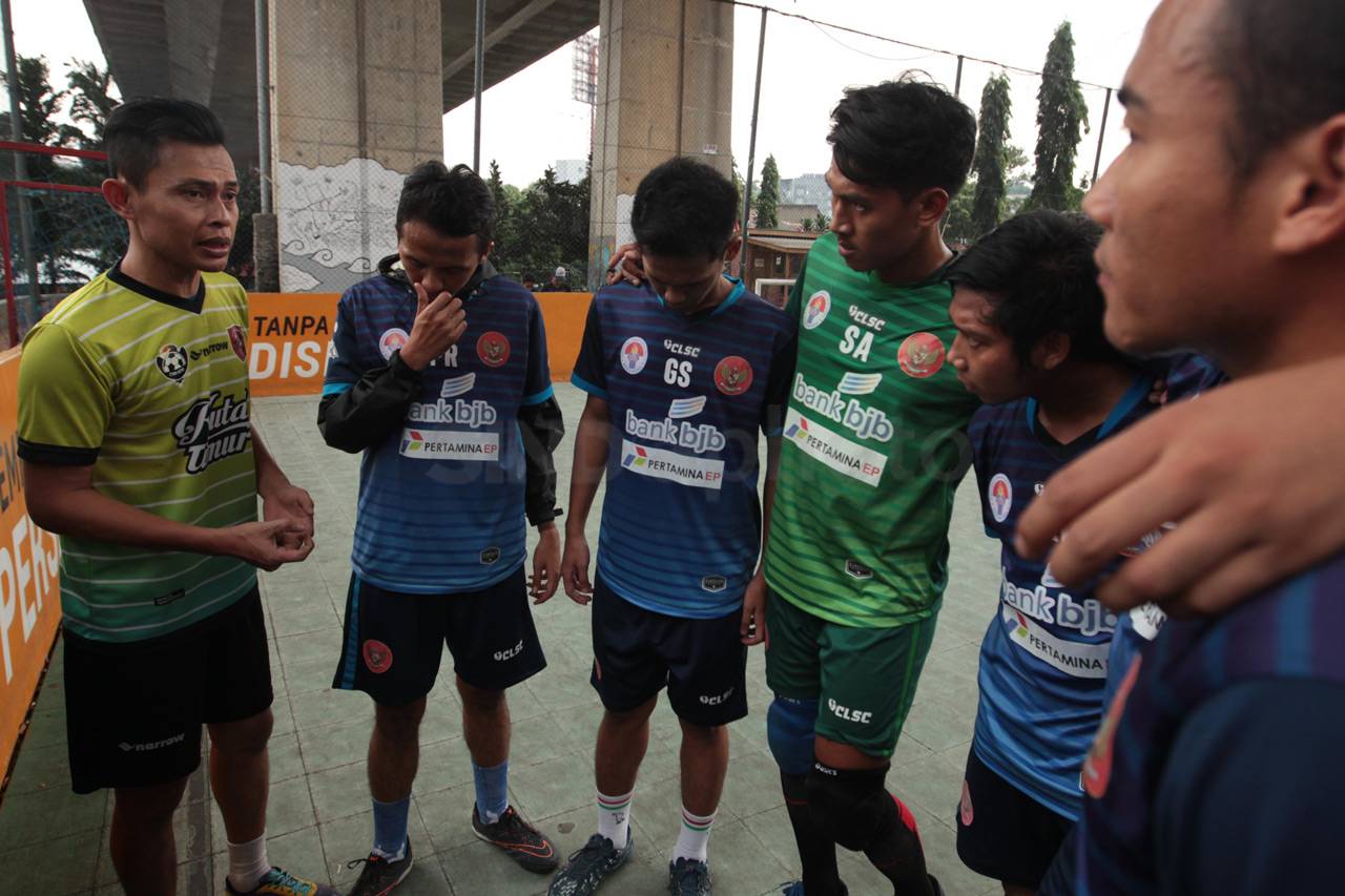 Persiapan Tim Indonesia...