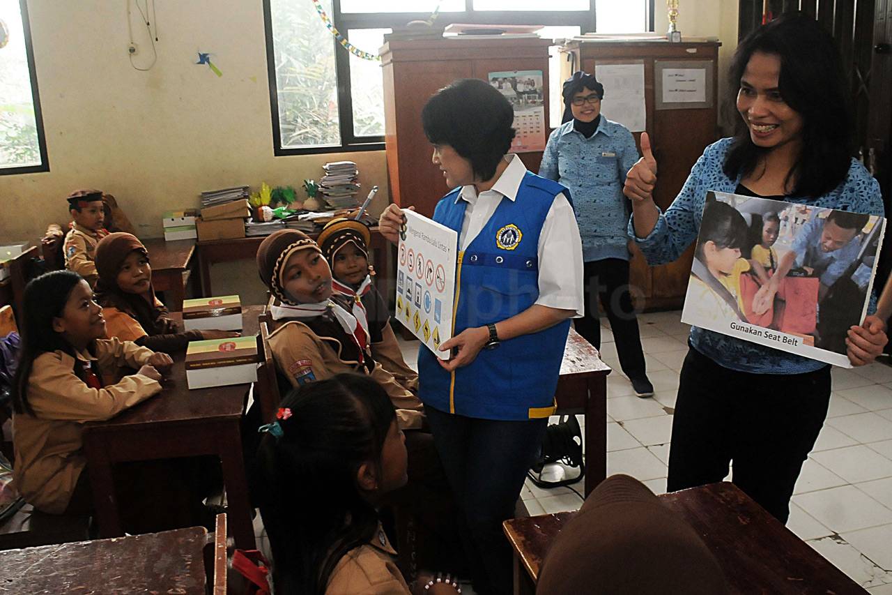 Blue Bird dan GNOTA...