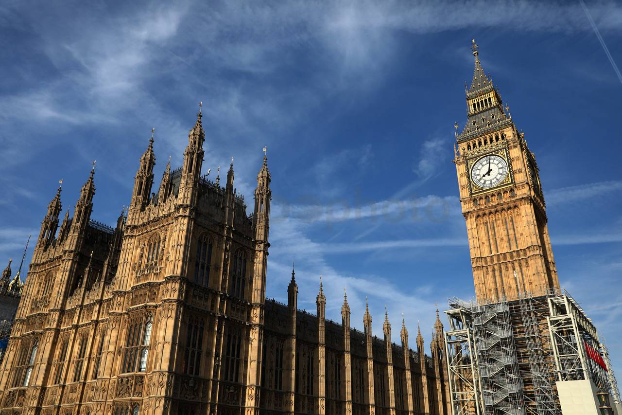 Big Ben Berhenti Berdentang...