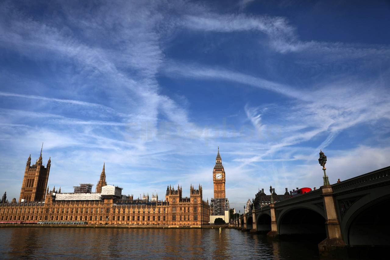Big Ben Berhenti Berdentang...