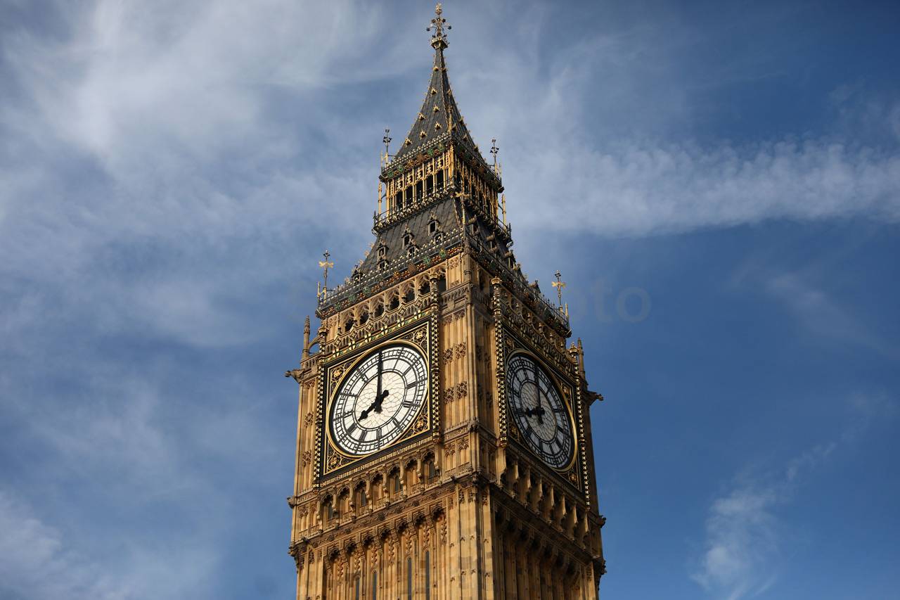 Big Ben Berhenti Berdentang...