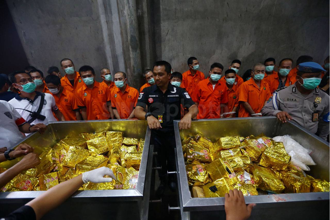 BNN dan Polri Musnahkan...