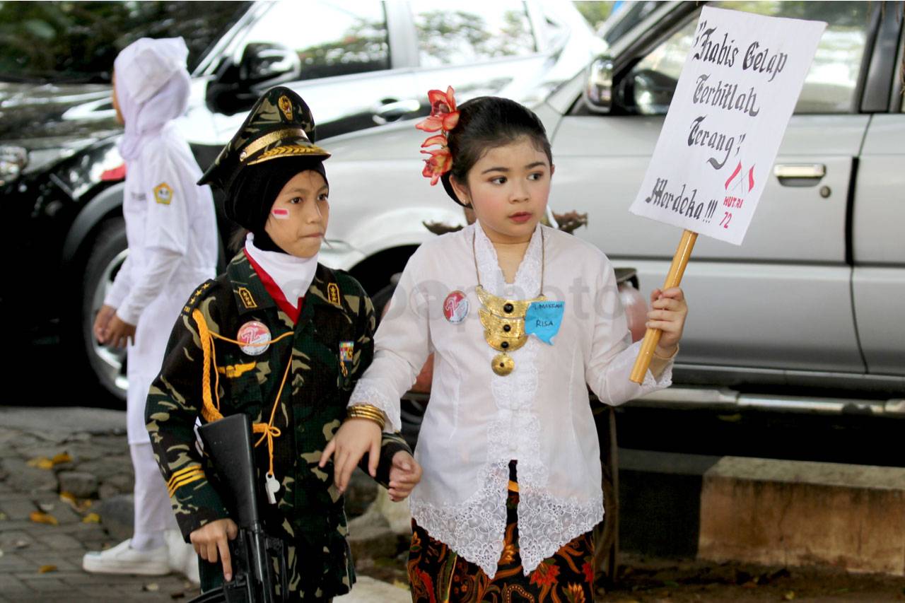 Siswa SD Al Azhar Ikuti...