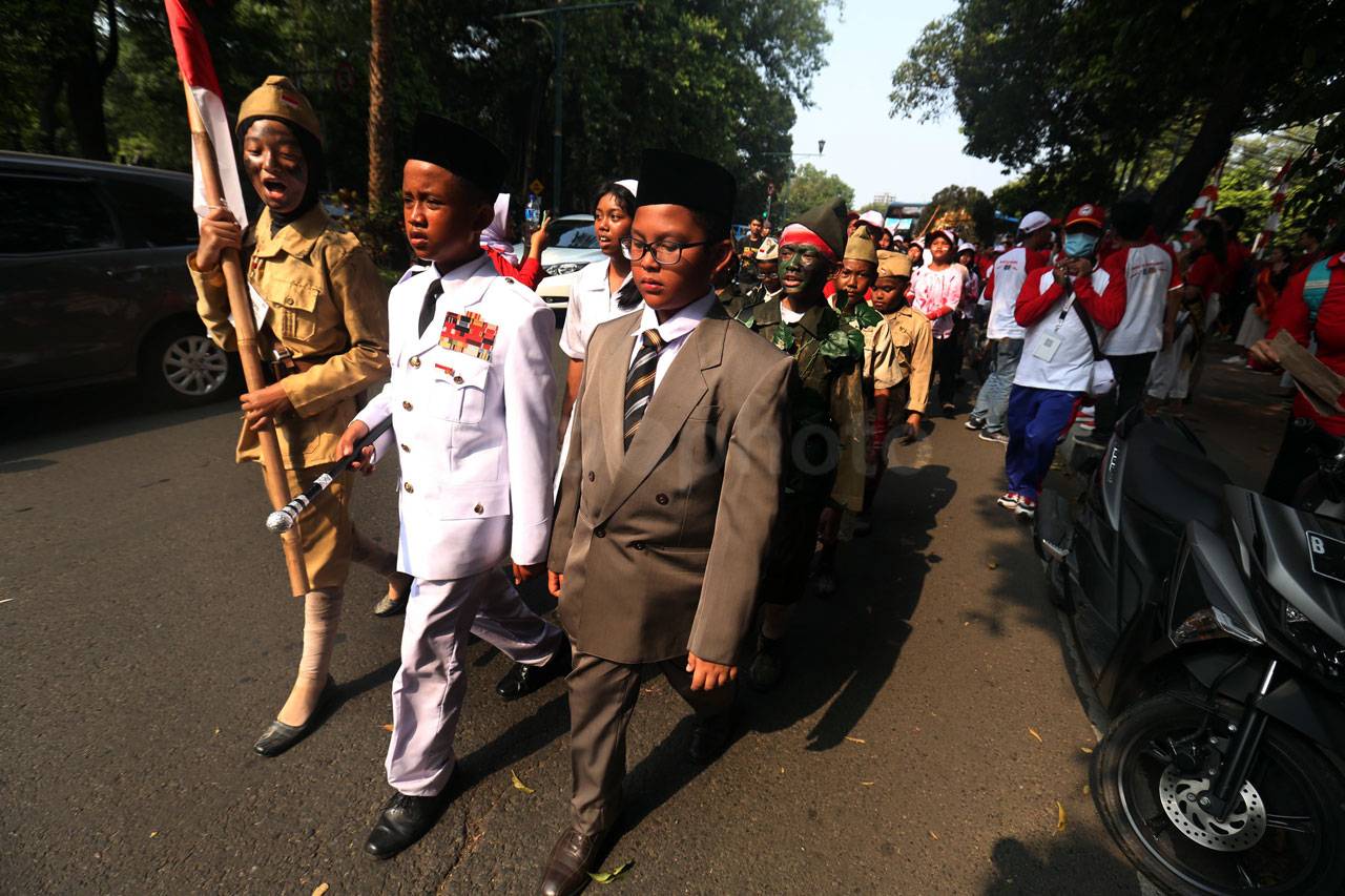 Pawai Napak Tilas Proklamasi