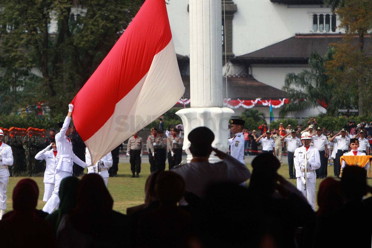 Air Mata Haru dan Bangga...
