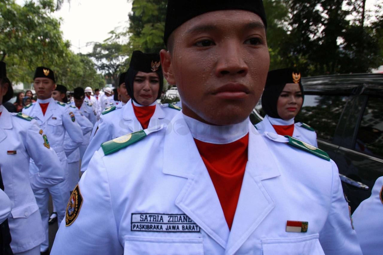 Air Mata Haru dan Bangga...
