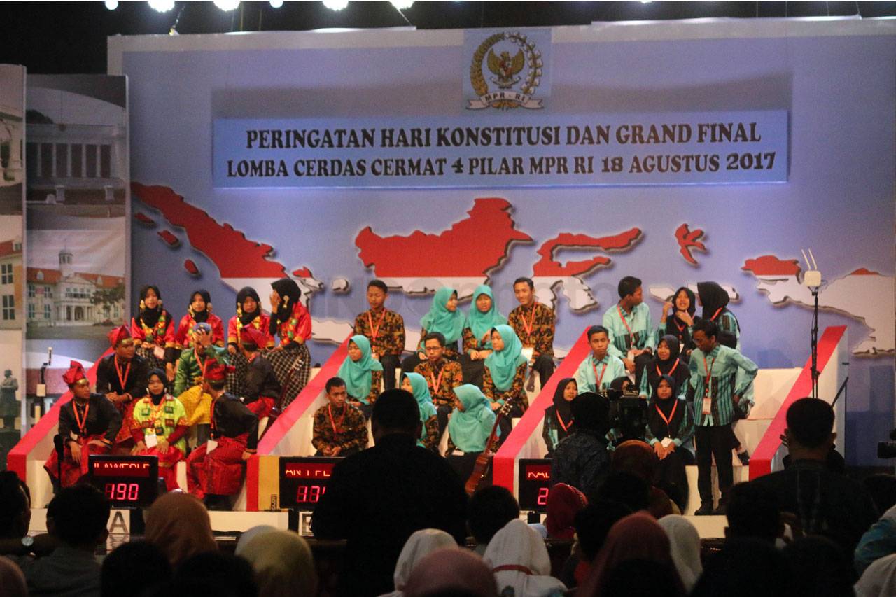 Wapres Jusuf Kalla Hadiri...