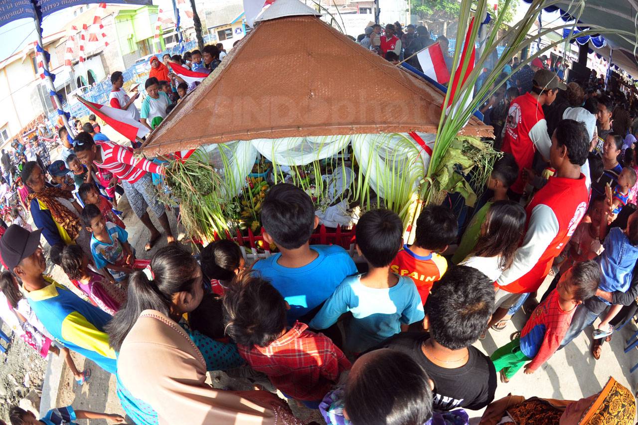 Tradisi Sedekah Laut...