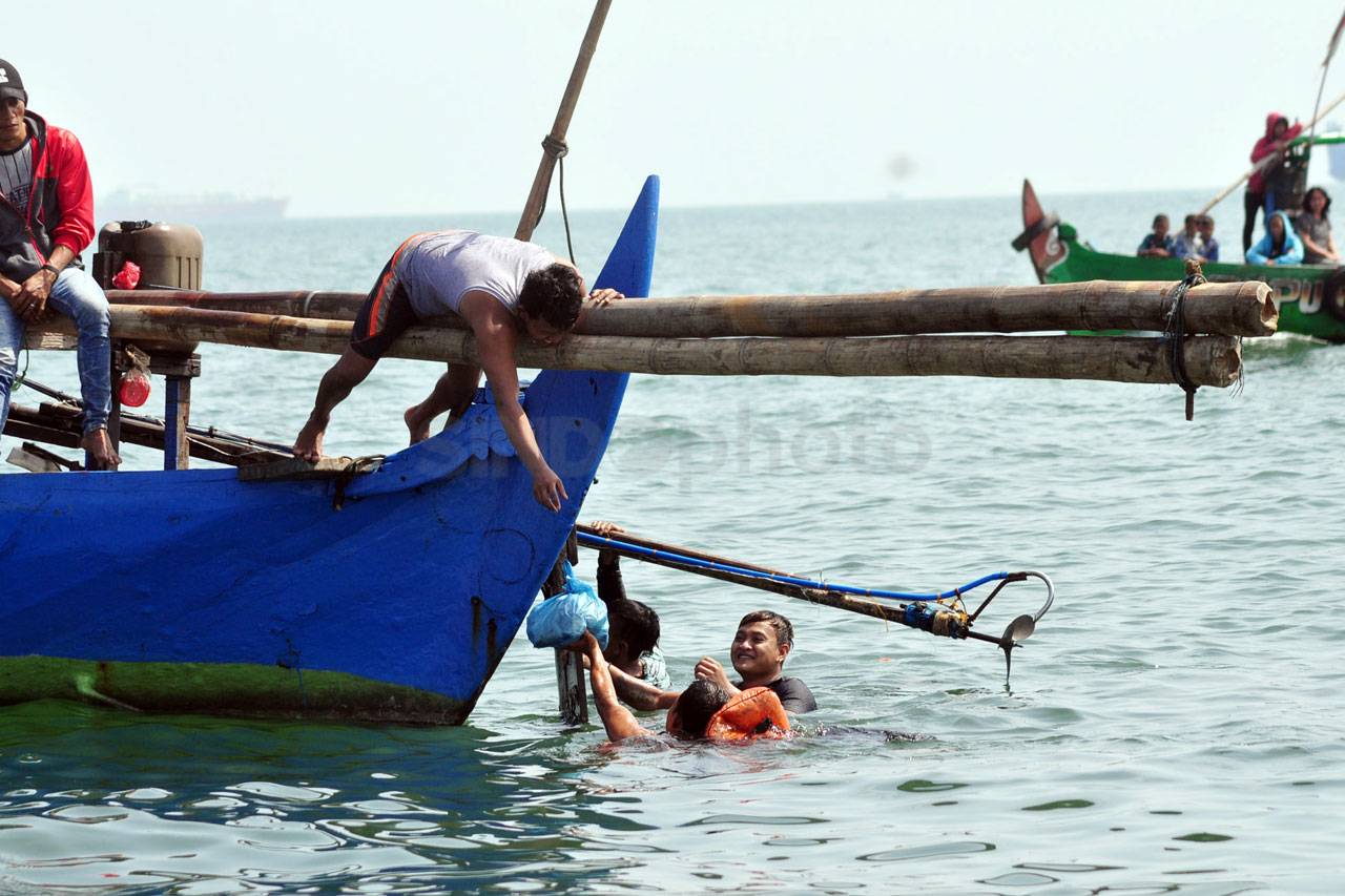 Tradisi Sedekah Laut...