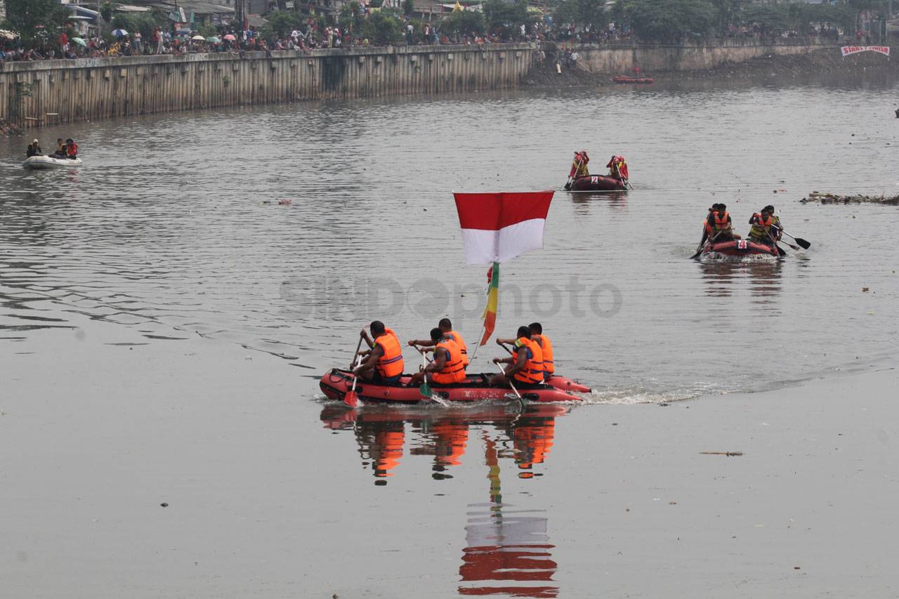 Serunya Lomba Dayung...