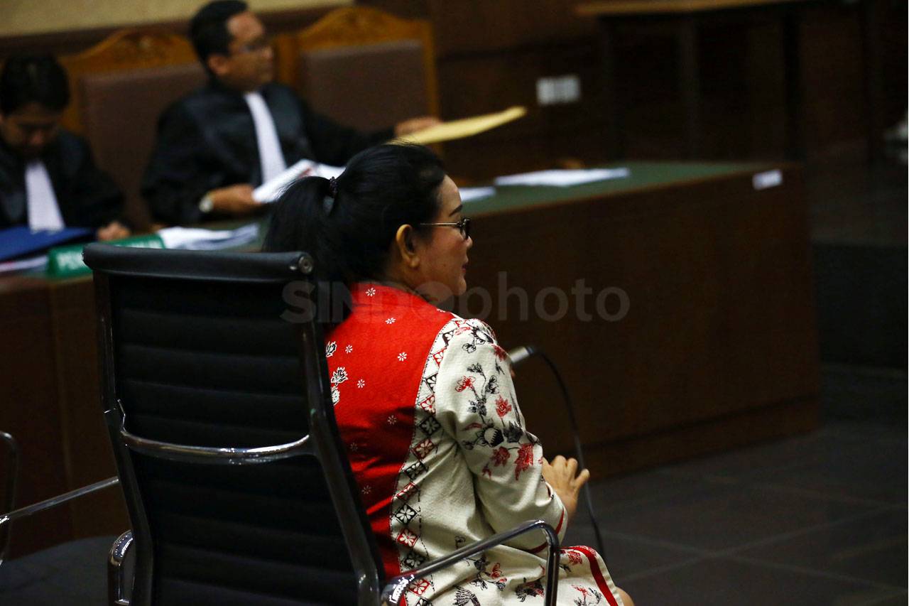 Pengacara Elza Syarief...