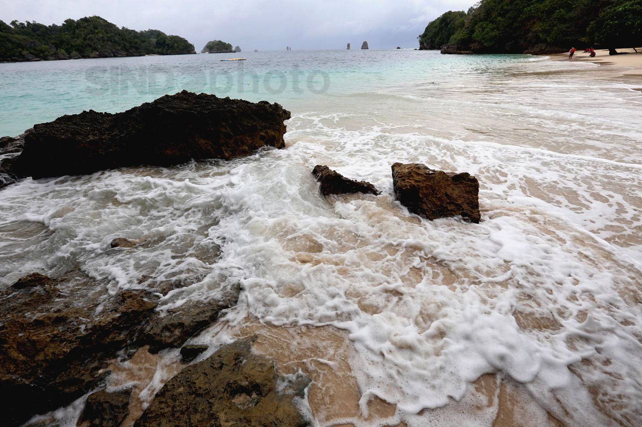 Pantai Tiga Warna, Surga...