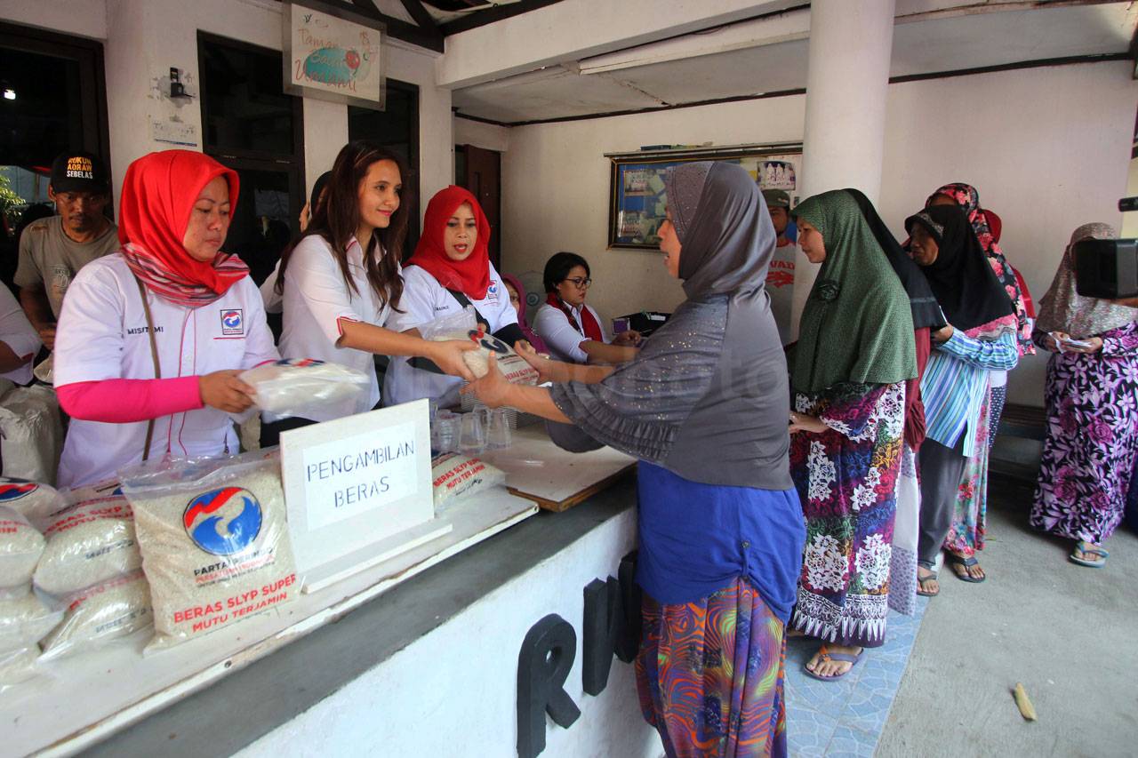 Kartini Perindo Bagikan...