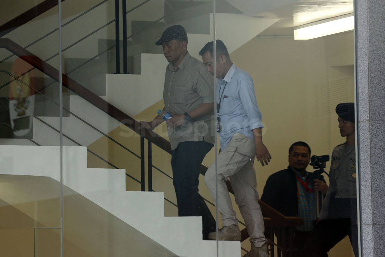 Komisaris PT AGK Adiputra...