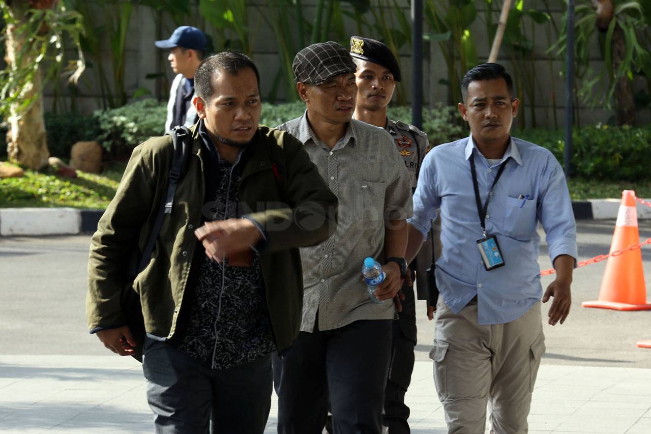 Komisaris PT AGK Adiputra...