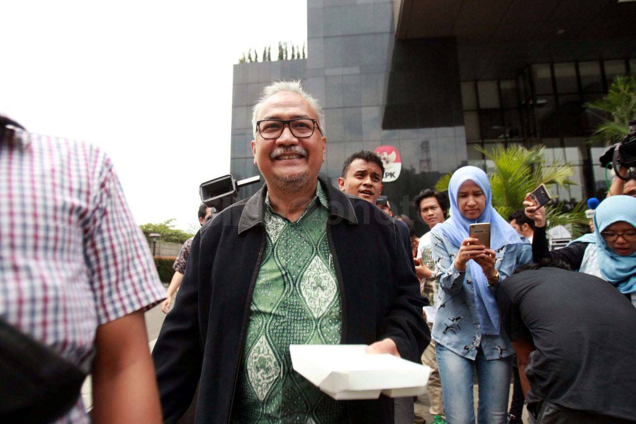 KPK Periksa Mantan Dirut...