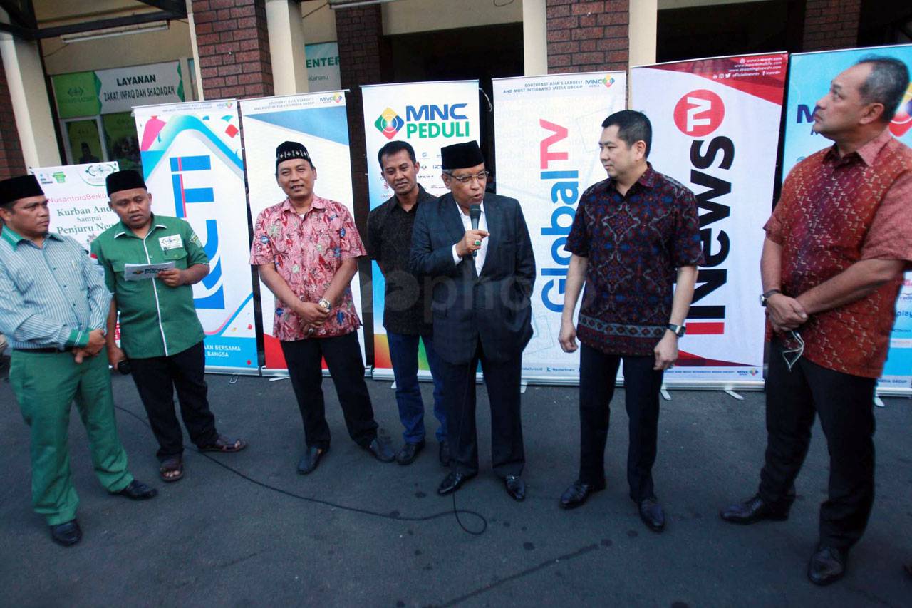 MNC Peduli Serahkan...