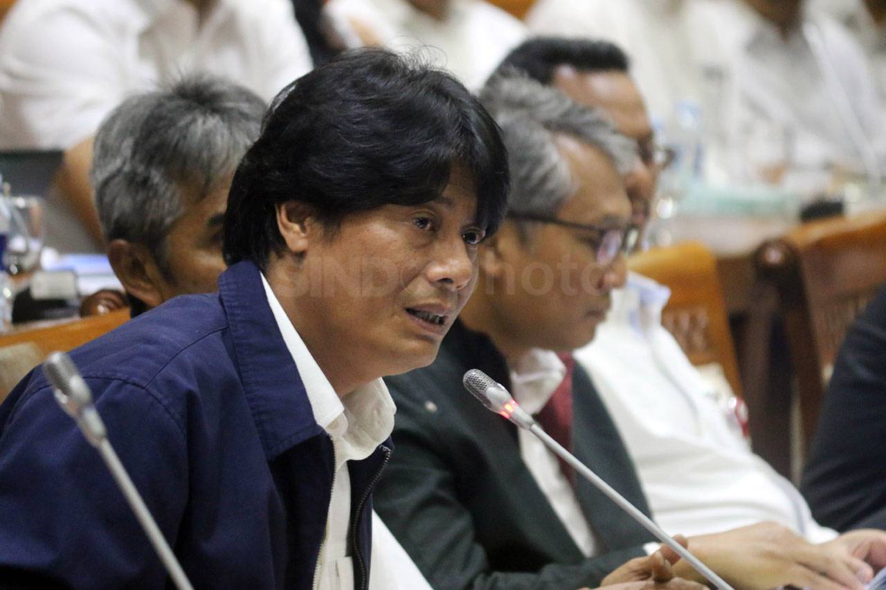 Komisi VII Rapat dengan...