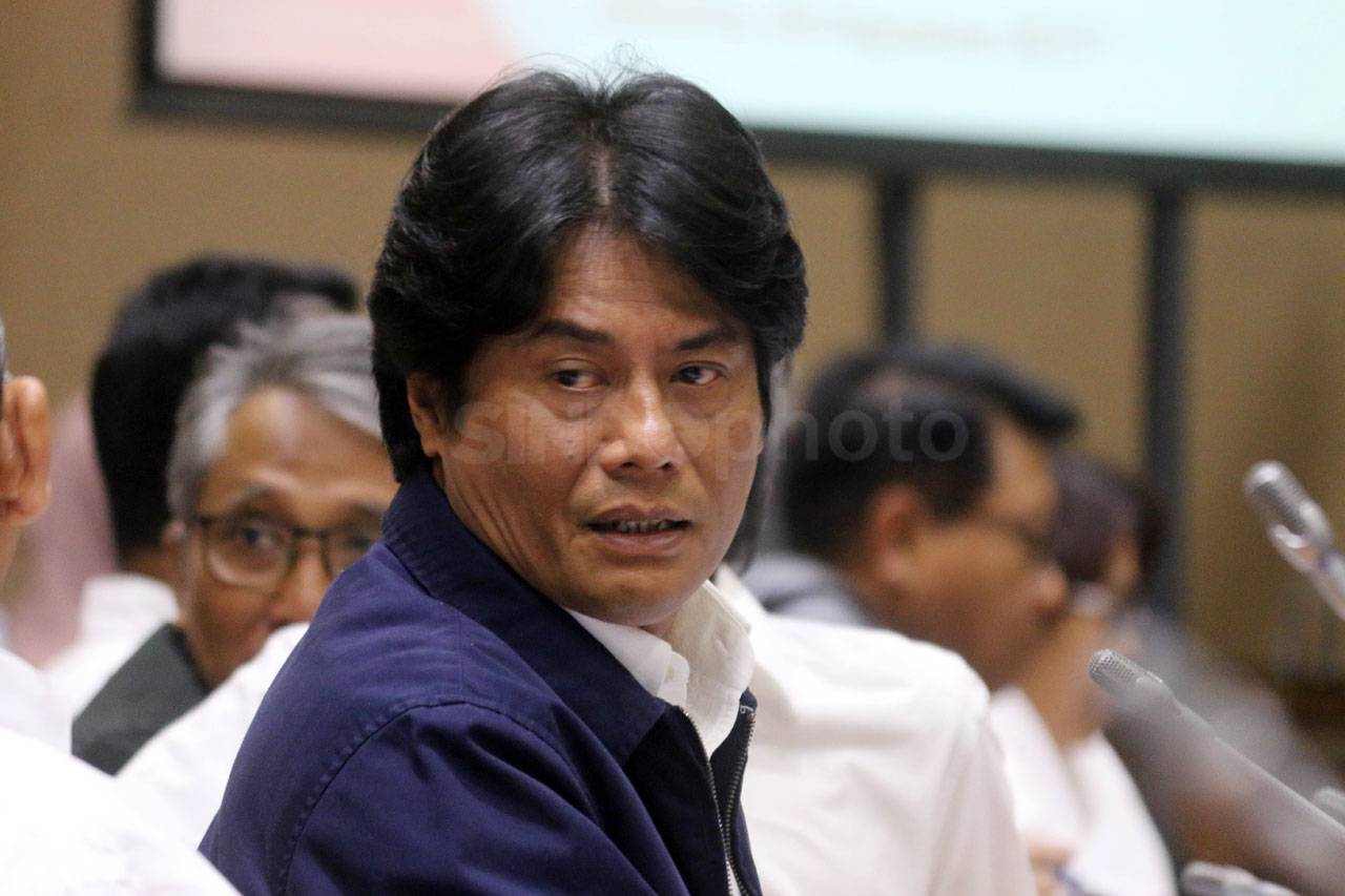 Komisi VII Rapat dengan...