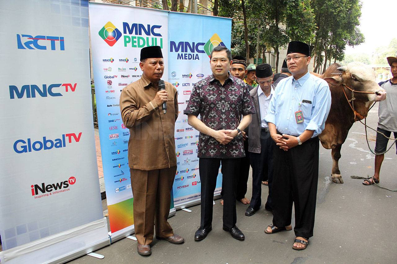 MNC Peduli Serahkan...