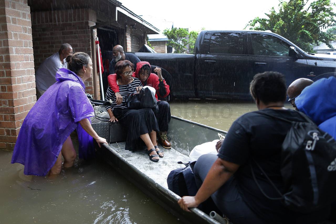 Banjir Akibat Badai...