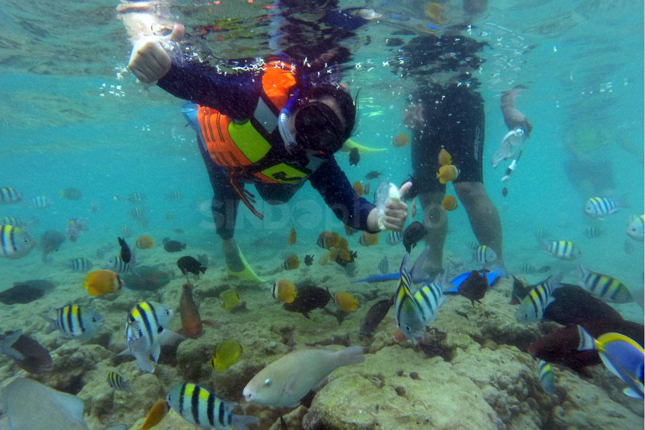 Menjelajah Ujung Barat...