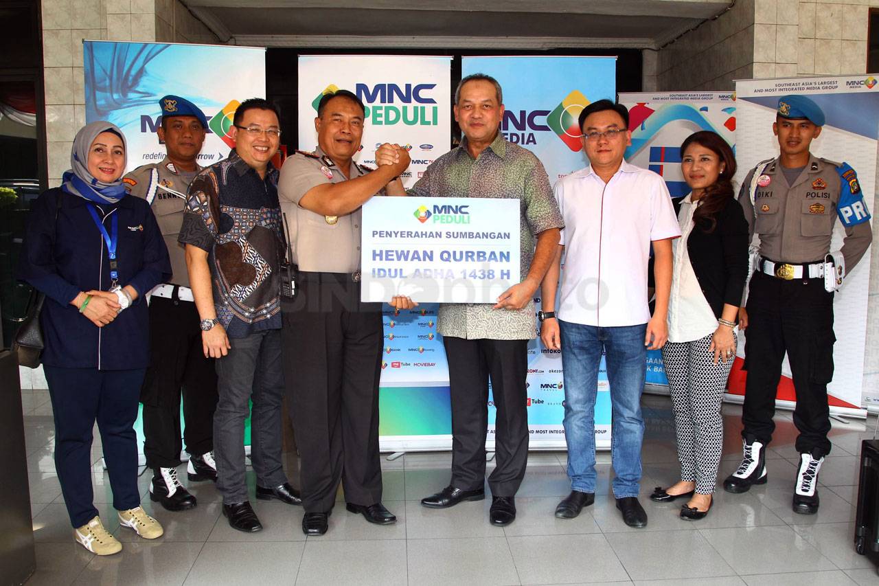 MNC Peduli Serahkan...