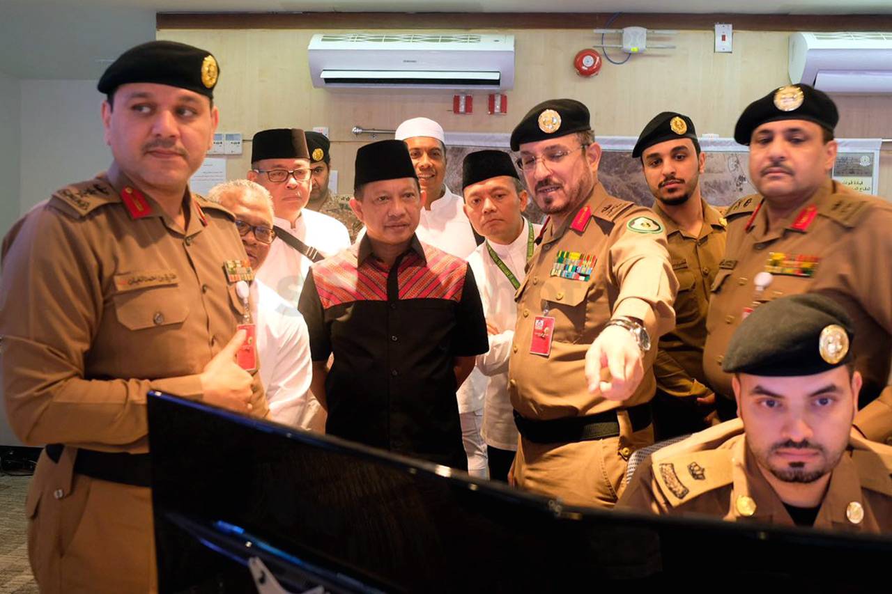 Kapolri Kunjungi Pusat...
