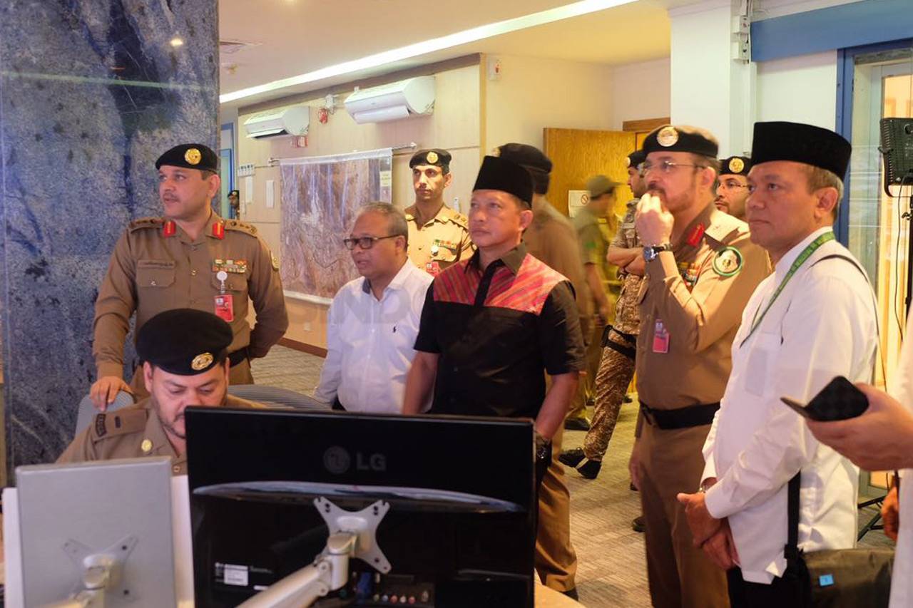 Kapolri Kunjungi Pusat...